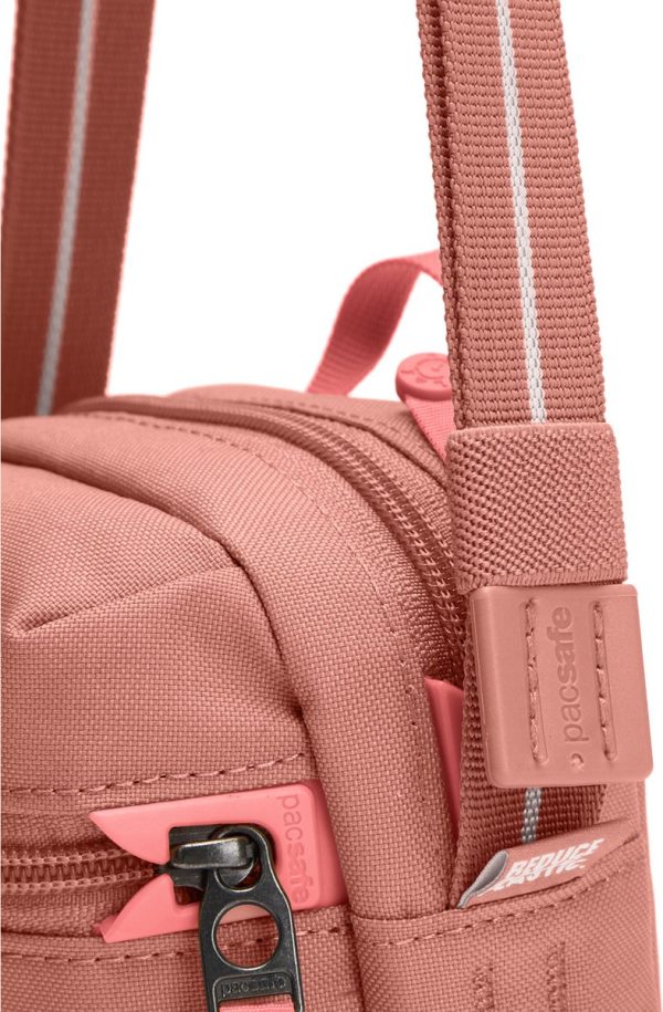 PACSAFE Go micro Crossbody rose - Afbeelding 4
